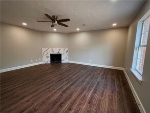600 Bagby Ave in Waco, TX - Building Photo - Building Photo