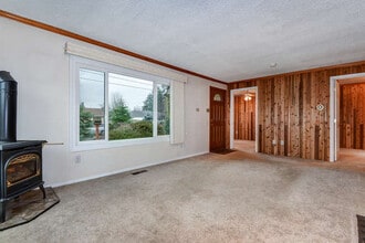 736 3rd Ave N in Kent, WA - Building Photo - Building Photo