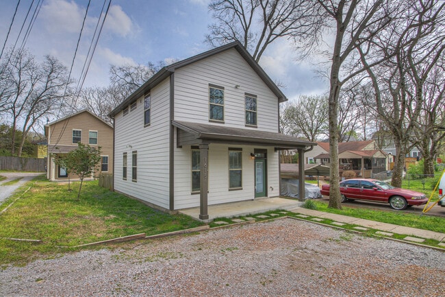 1615A Chase St in Nashville, TN - Foto de edificio - Building Photo