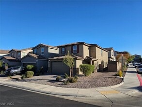 4597 Chirping Cricket Ave in Las Vegas, NV - Building Photo - Building Photo