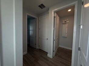 195 Clifton Bay Lp in Saint Johns, FL - Building Photo - Building Photo