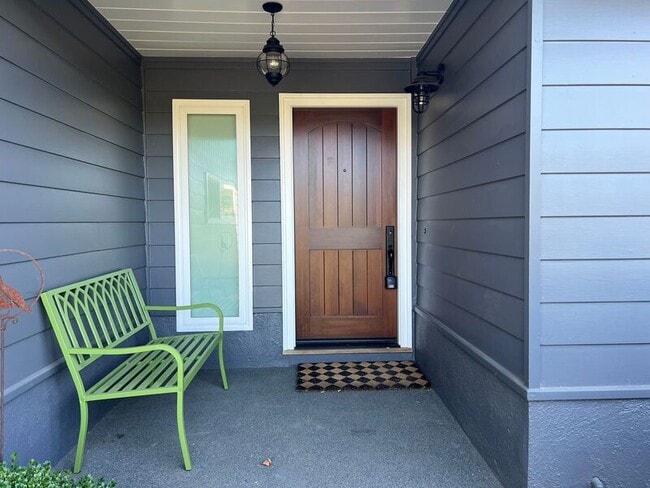 49 Cushing Ave in San Rafael, CA - Foto de edificio - Building Photo