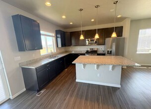 11848 Olive St in Thornton, CO - Building Photo - Building Photo