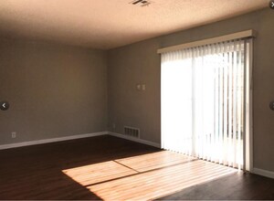4906 West Gate Blvd in Austin, TX - Building Photo - Building Photo