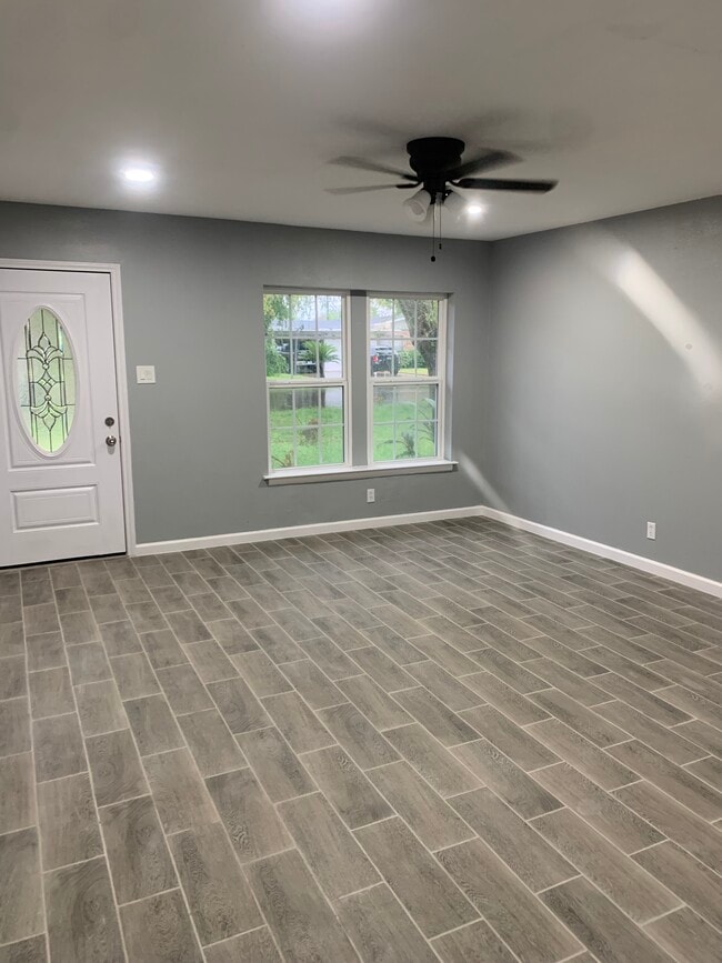 2302 E Bowie Ave in Harlingen, TX - Building Photo - Building Photo