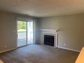 15 Hamiltons Bay Ct in Clover, SC - Building Photo - Building Photo