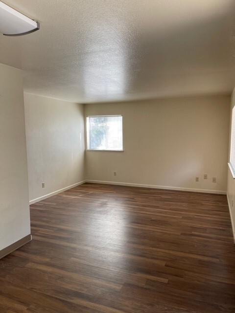 Summer Village Apartments in Chico, CA | ApartmentHomeLiving.com