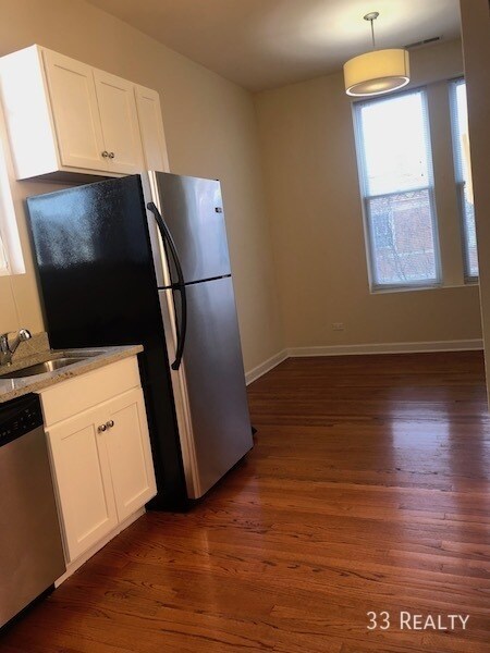 1058 N Damen Ave in Chicago, IL - Building Photo - Building Photo