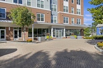 Riverbend on the Charles in Watertown, MA - Building Photo - Building Photo