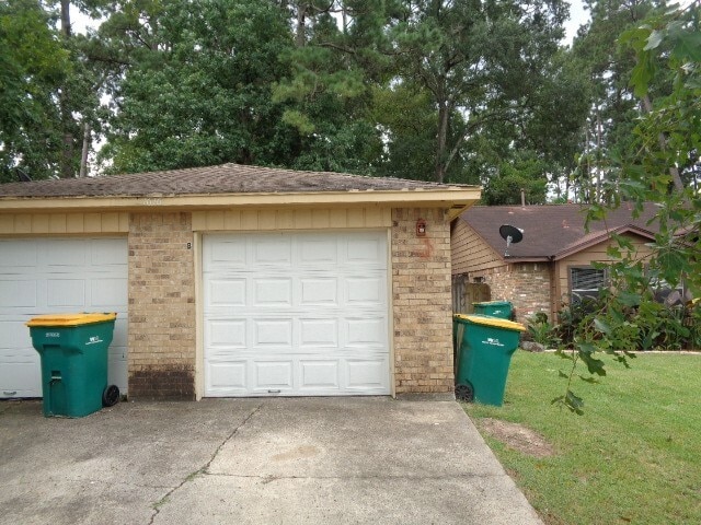 1616 Hazelwood St in Conroe, TX - Building Photo - Building Photo