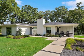8495 Turkey Creek Rd in College Station, TX - Foto de edificio - Building Photo
