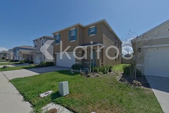 32138 Katelin Cir in Leesburg, FL - Building Photo - Building Photo