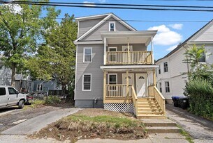 21 Lent St in Poughkeepsie, NY - Building Photo