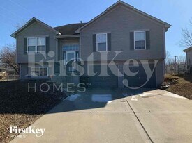 7719 E 165th St in Belton, MO - Building Photo