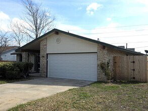 12013 Grey Rock Ln in Austin, TX - Building Photo - Building Photo