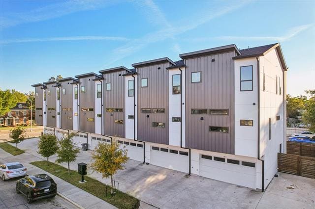 property at 145 N Henderson Ave