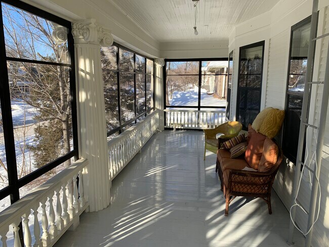 2545 Pillsbury Ave S, Unit 2545 in Minneapolis, MN - Building Photo - Building Photo