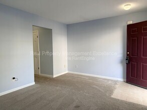 12 Red Ln in Raleigh, NC - Building Photo - Building Photo