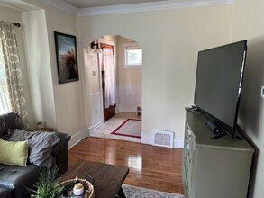 2062 Ludington Ave, Unit 2062 in Wauwatosa, WI - Building Photo - Building Photo