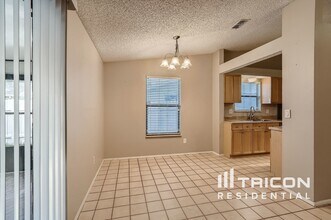 213 Lake Charles Ct in Oldsmar, FL - Building Photo - Building Photo