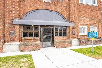 400 Main St in East Rochester, NY - Building Photo - Building Photo