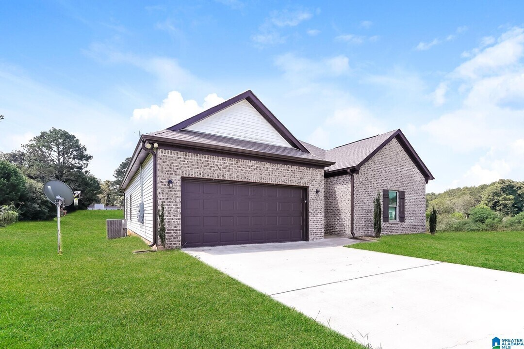 159 Wolf Ln in Parrish, AL - Building Photo