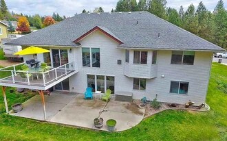 5711 N Hermosa Ct, Unit Bedroom in Spokane Valley, WA - Building Photo