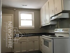 11 Ridgeway Dr in Greenville, SC - Building Photo - Building Photo