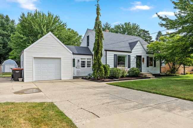 507 Fontenelle St SE in Grand Rapids, MI - Building Photo - Building Photo