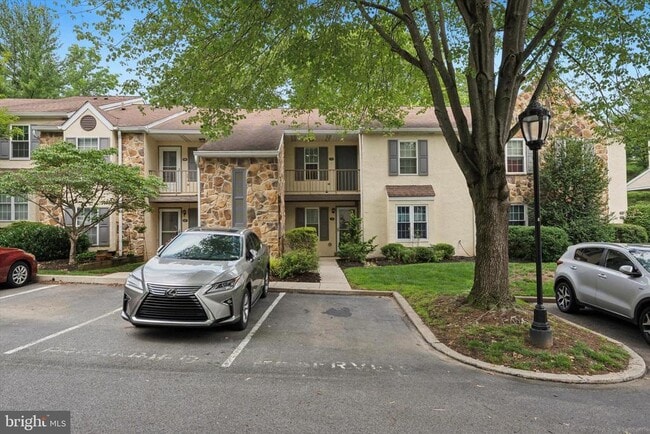 250 Valley Stream Ln in Chesterbrook, PA - Building Photo - Building Photo