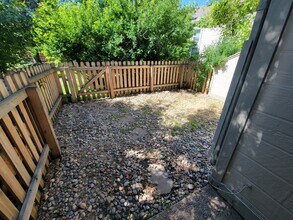 1037 E Moorhead Cir in Boulder, CO - Building Photo - Building Photo