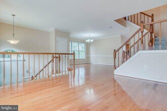 201 St Michaels Cir in Odenton, MD - Building Photo - Building Photo