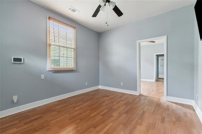 8927 Hickory St in New Orleans, LA - Foto de edificio - Building Photo