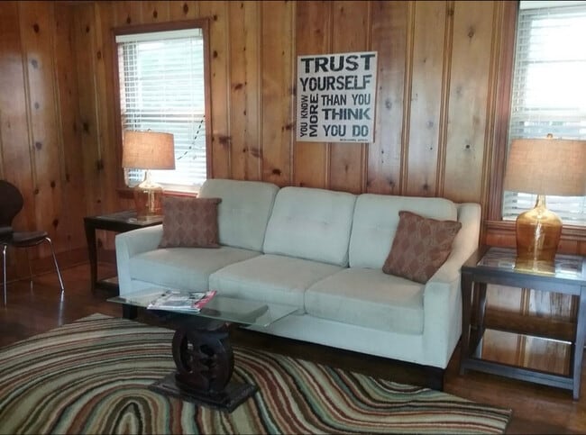 1915 Walker Ave in College Park, GA - Building Photo - Building Photo