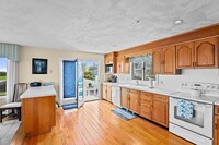 21 Seaside Rd in Scituate, MA - Foto de edificio - Building Photo