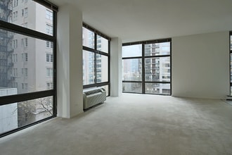 1202 N Stone St in Chicago, IL - Building Photo - Building Photo