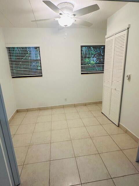 555 Banyan Tree Ln in Delray Beach, FL - Foto de edificio - Building Photo