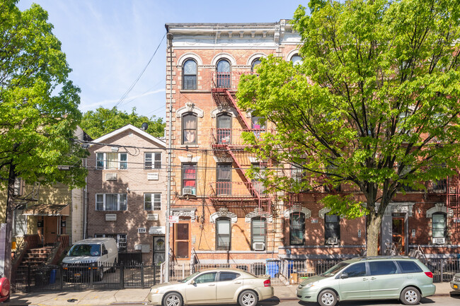 222 Pennsylvania Avenue in Brooklyn, NY - Building Photo - Building Photo