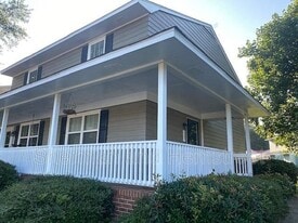 303 Lake Ave in North Augusta, SC - Building Photo