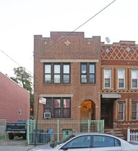 783 Logan St in Brooklyn, NY - Building Photo - Building Photo