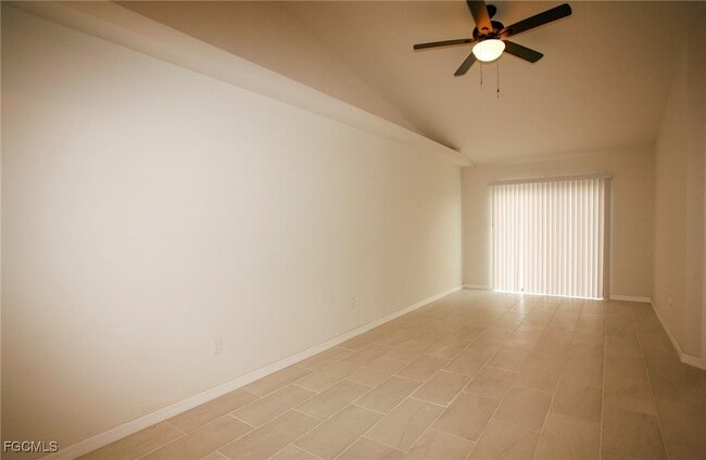 1313 SE 8th Pl in Cape Coral, FL - Building Photo - Building Photo