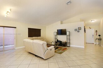 14285 SW 176th Terr in Miami, FL - Building Photo - Building Photo