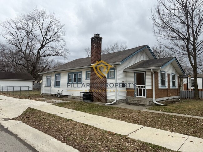 3291 Hovey St in Indianapolis, IN - Building Photo - Building Photo