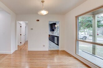 246 E 34th St in Tulsa, OK - Building Photo - Building Photo