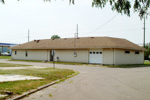 Americana Mobile Home Park Apartments