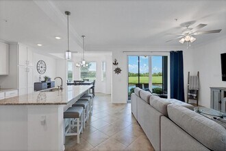 14071 Heritage Landing Blvd in Punta Gorda, FL - Foto de edificio - Building Photo