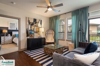 21201 Emerald Mist Pkwy in Spring, TX - Foto de edificio - Building Photo