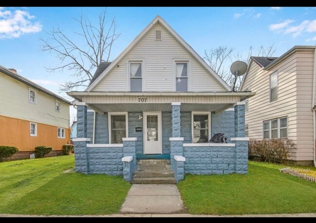 property at 707 W Cleveland Ave