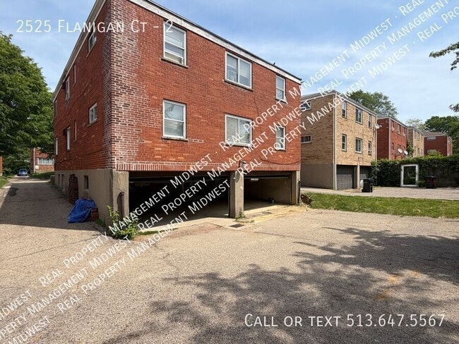 property at 2525 Flanigan Ct
