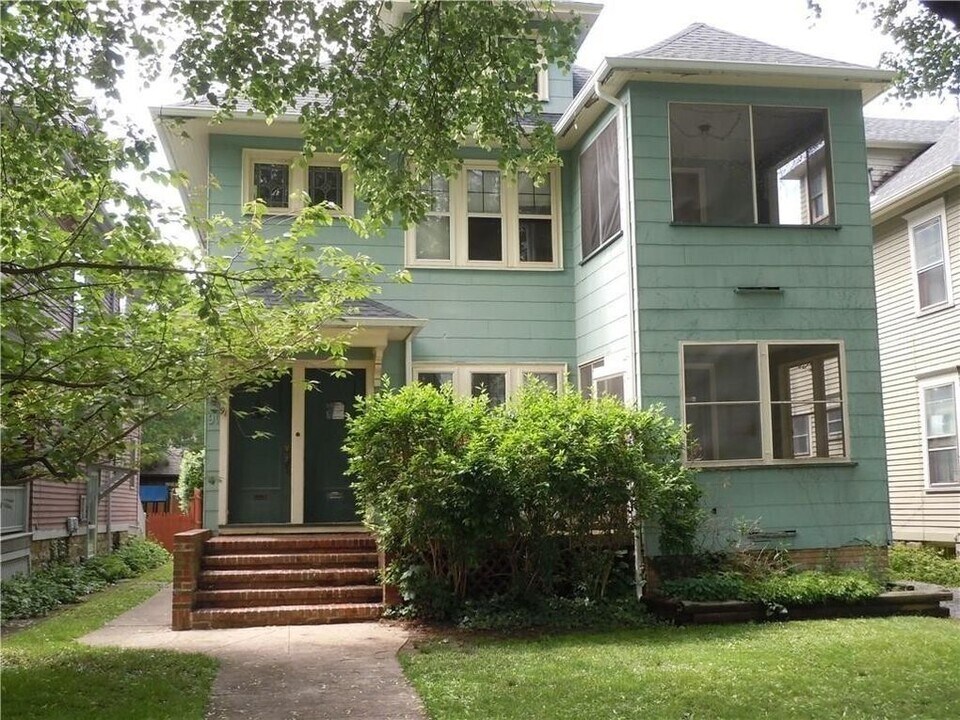 91 Shepard St in Rochester, NY - Foto de edificio